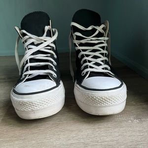 Black platform converse!
